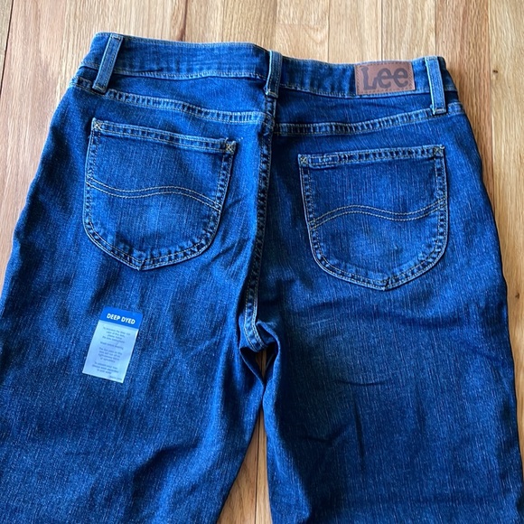 Women’s Lee Capri Jeans, Size 10, New w/Tags - Make an Offer! - Picture 3 of 6